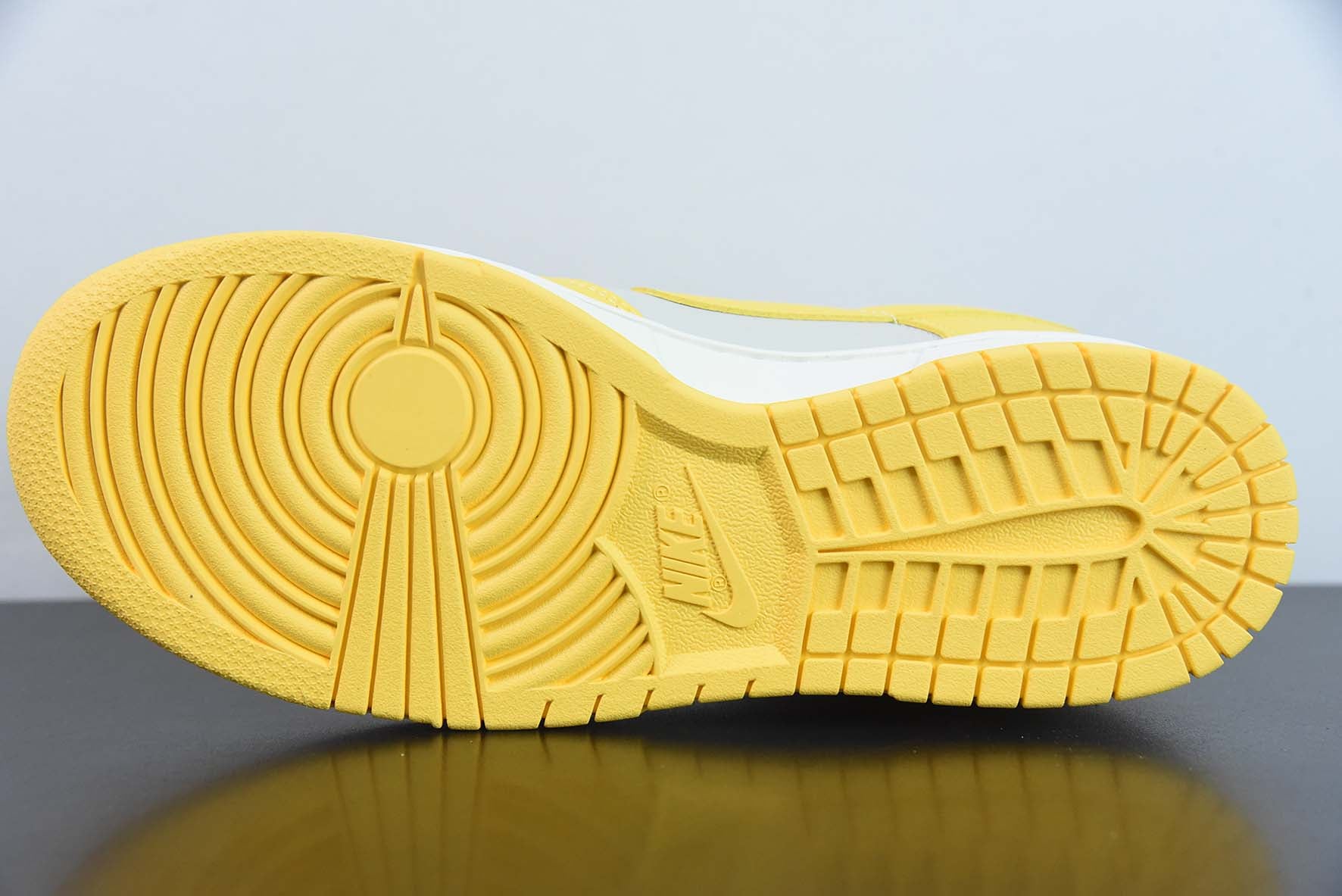 NIKE DUNK LOW RETRO "CITRON PULSE" - DD1503-002