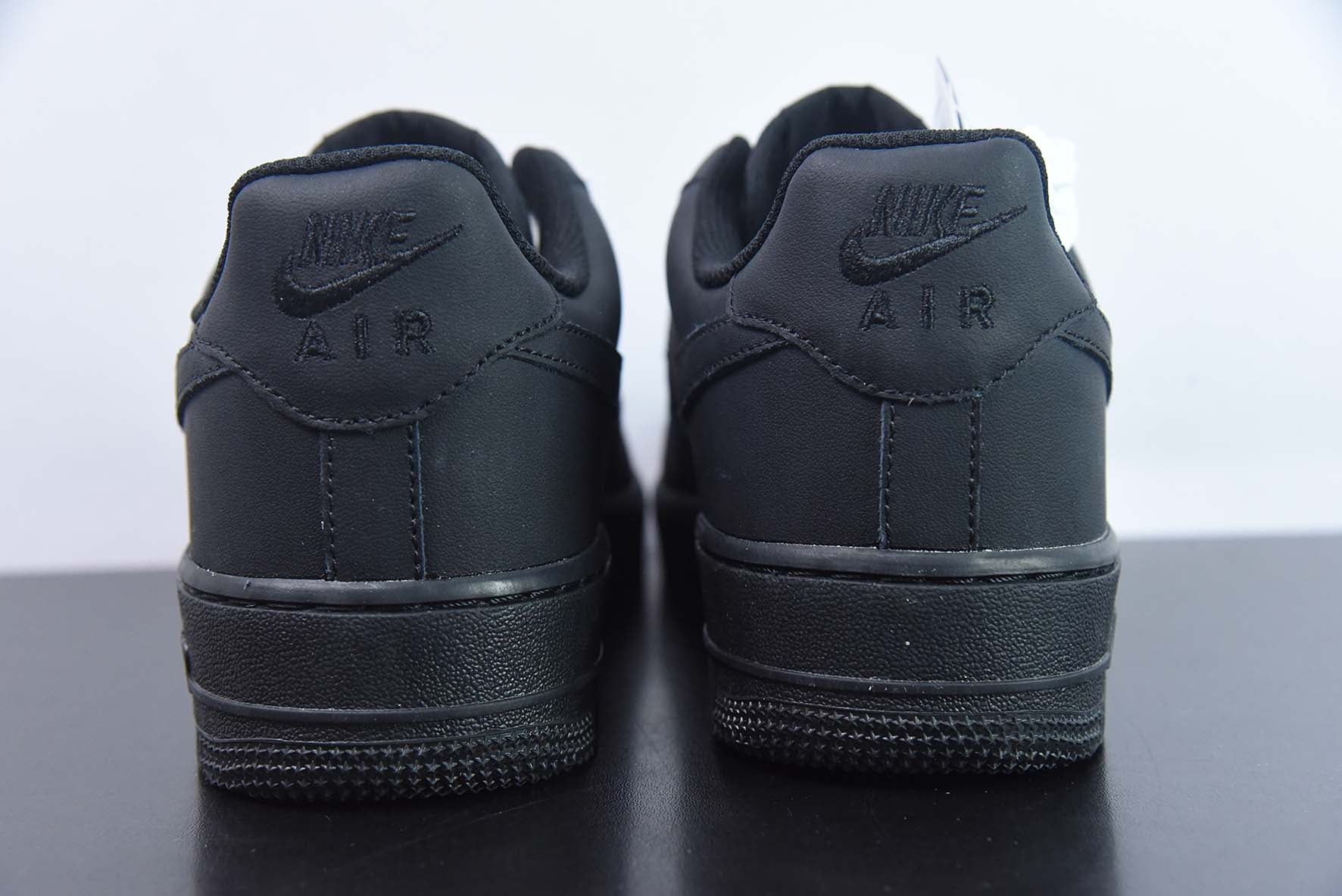 AIR FORCE 1  '07 "BLACK" 🇺🇸