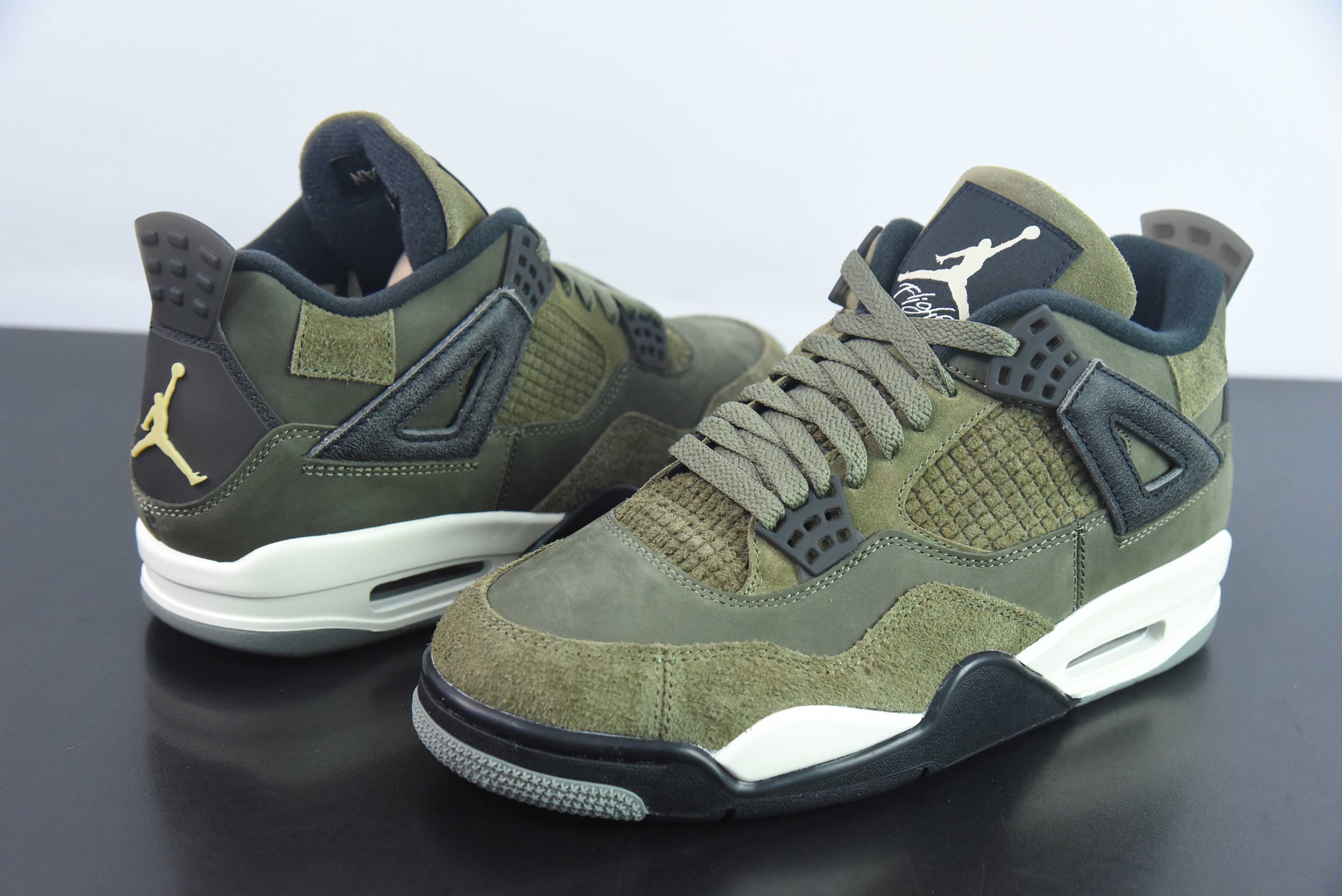 AIR JORDAN 4 SE "CRAFT OLIVE"