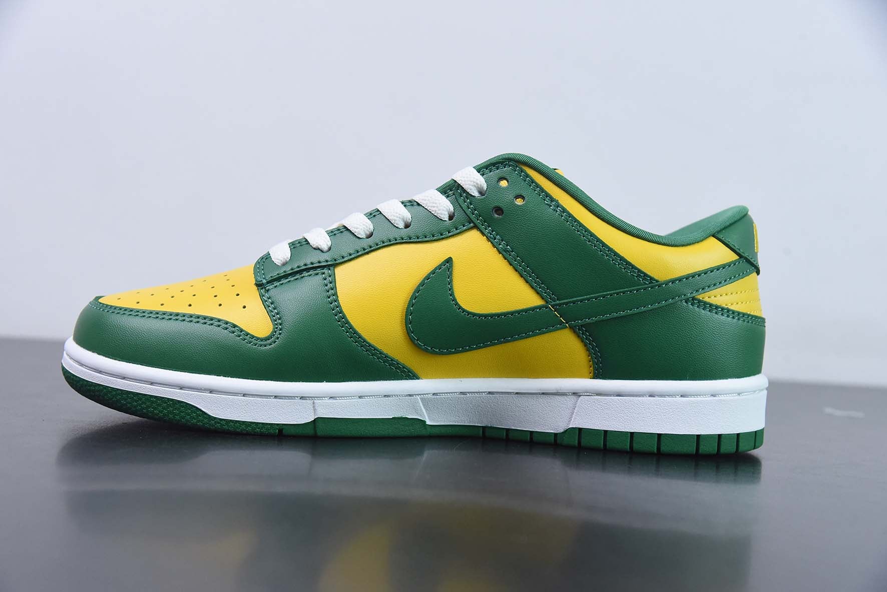 NIKE SB DUNK LOW "BRAZIL" - CU1727-700