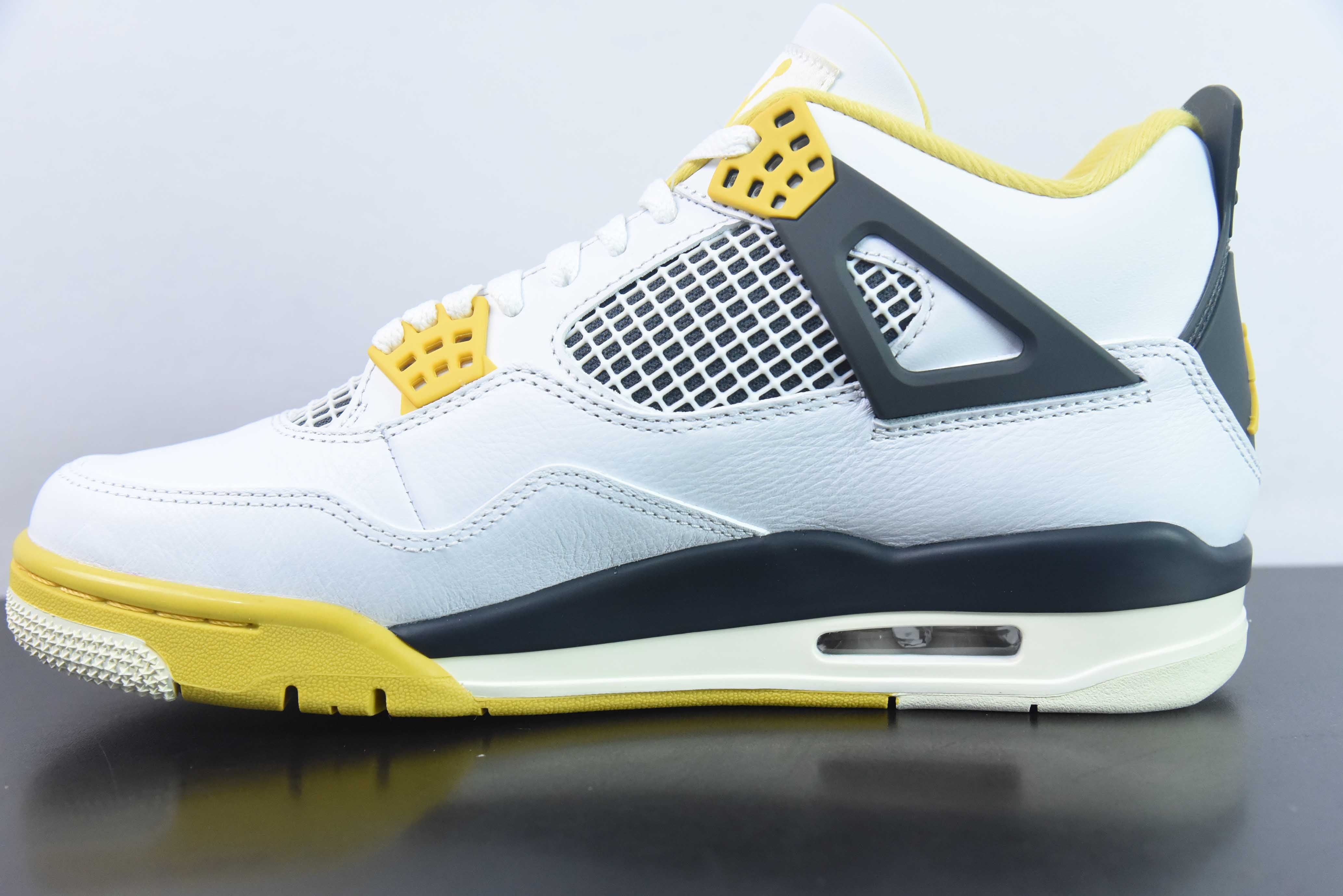 AIR JORDAN 4 "VIVID SULFUR"