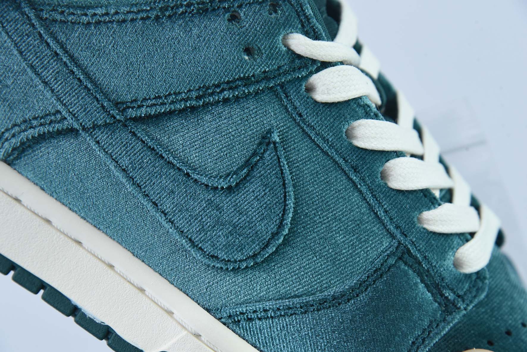 NIKE DUNK LOW "DARK TEAL VELVET"  - DZ5224-300