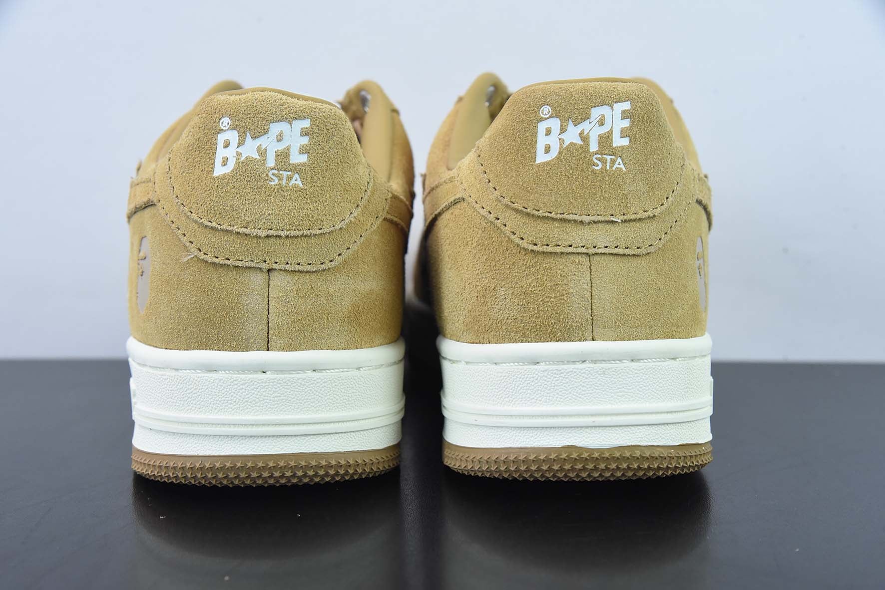 BAPE STA TO LOW "BEIGE"