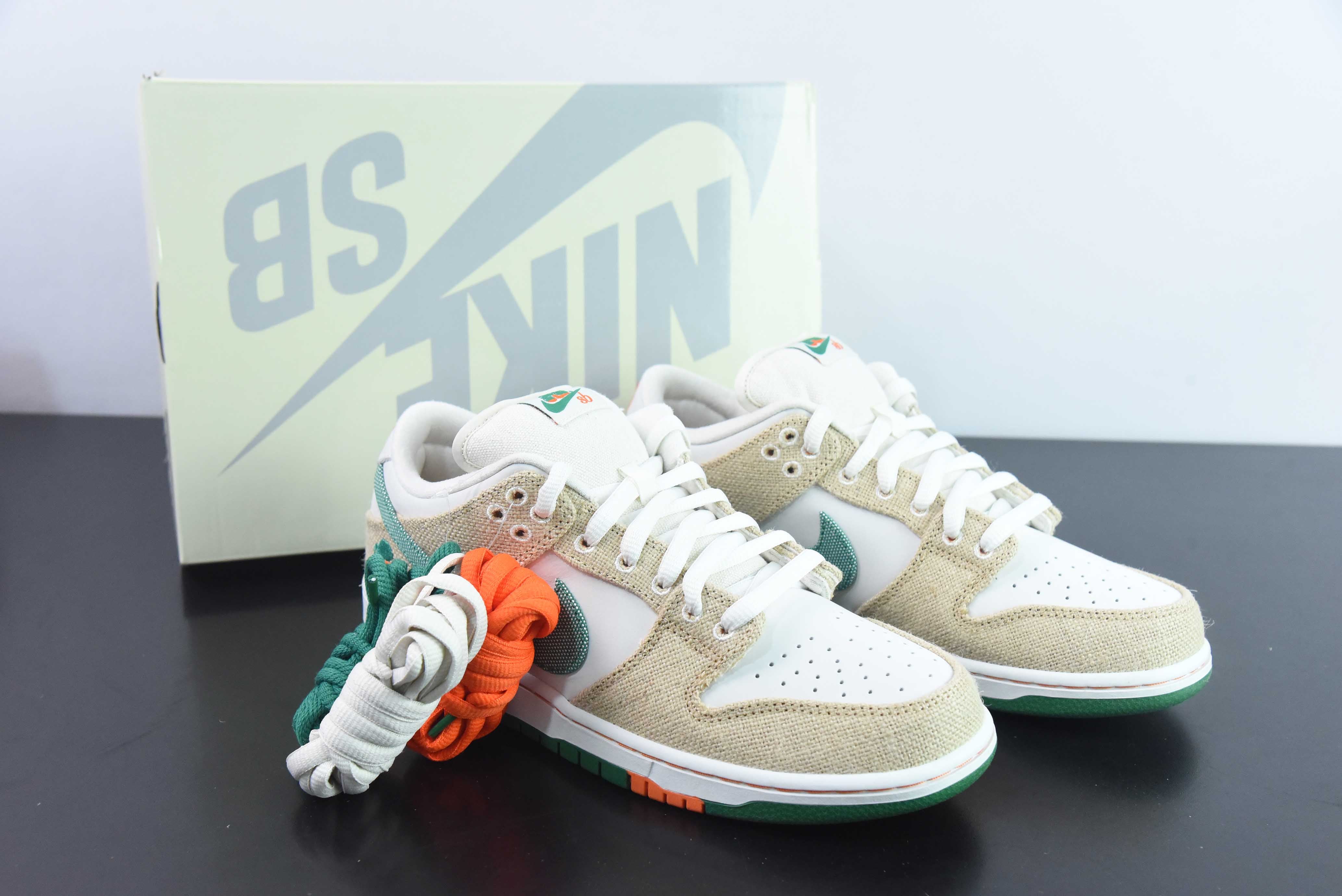 NIKE SB DUNK LOW x JARRITOS - FD0860-001 🇺🇸