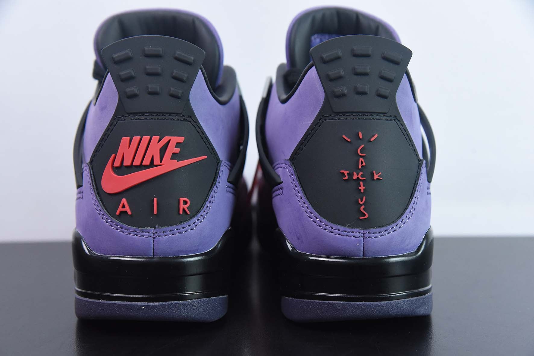 AIR JORDAN 4 x TRAVIS SCOTT "PURPLE"