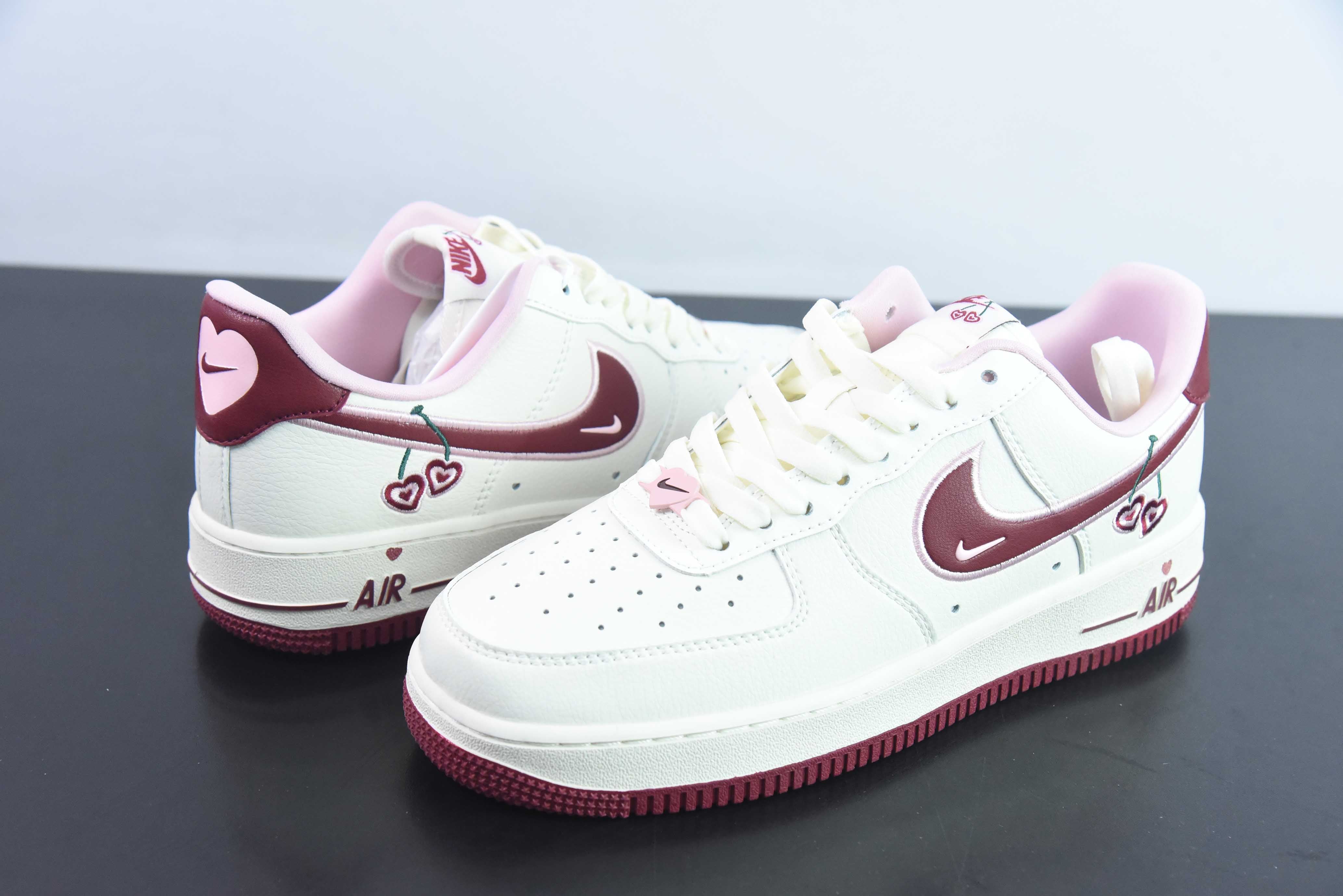 AIR FORCE 1  '07 VALENTINES DAY 23