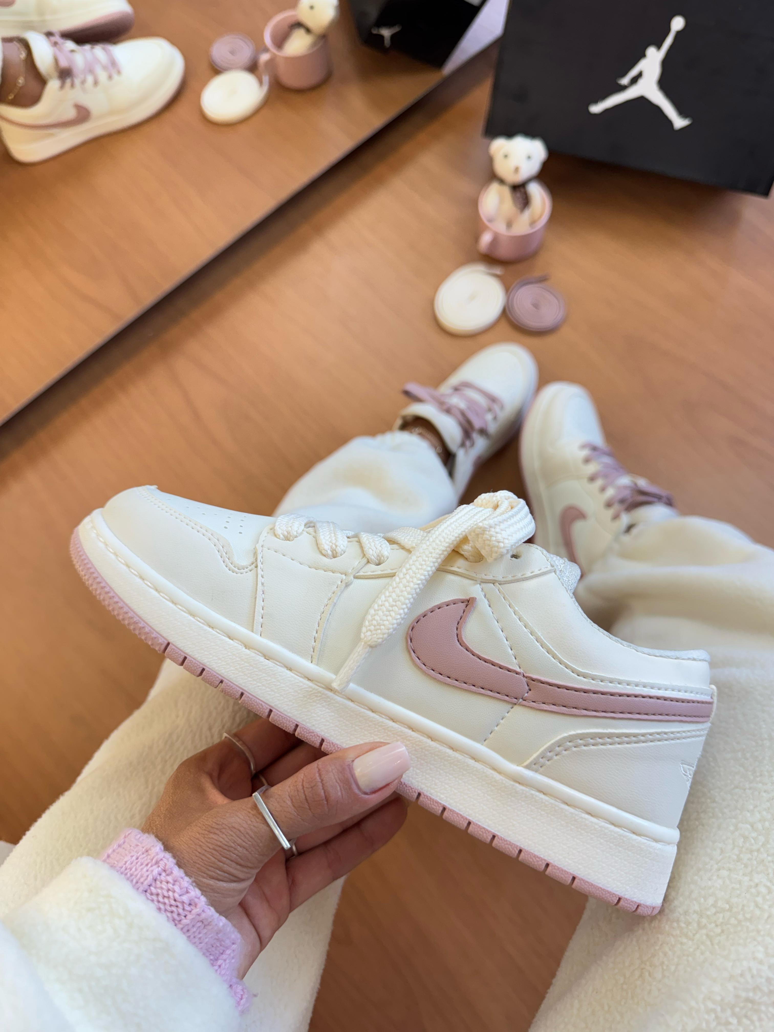 Air Jordan 1 "White/Pink" 🇧🇷