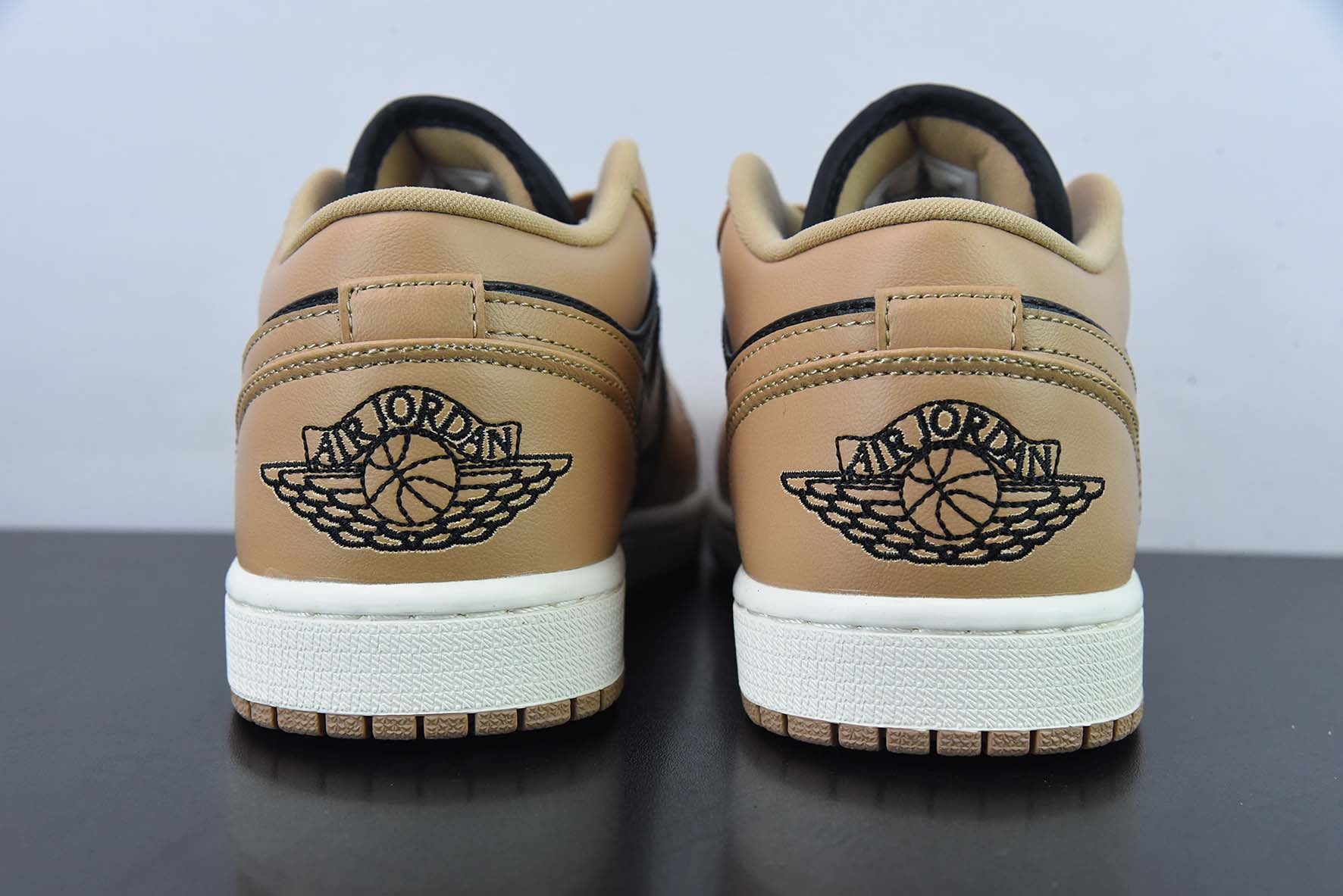 AIR JORDAN 1  LOW SE "DESERT BLACK" - DV0774-201