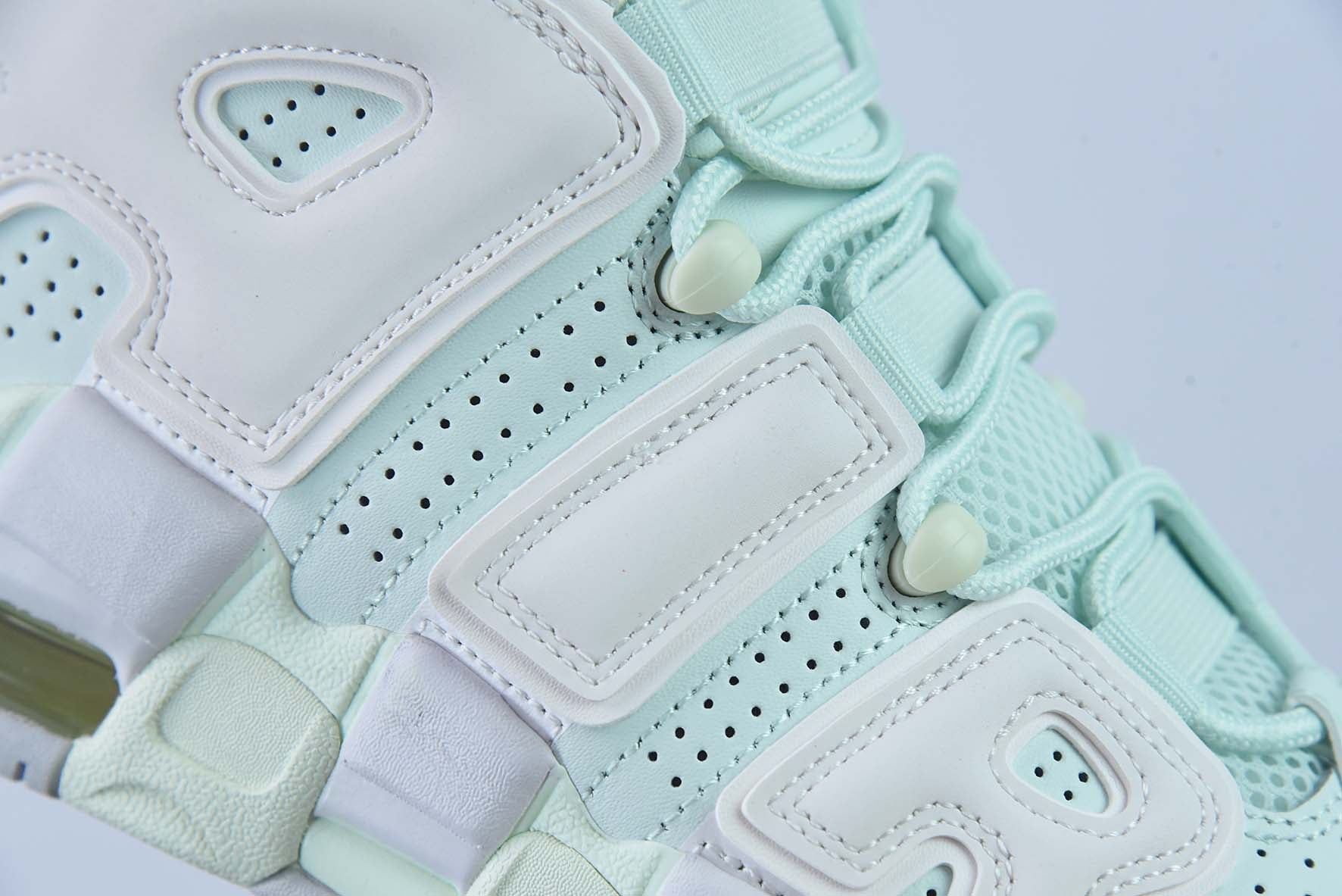 NIKE AIR MORE UPTEMPO 96 - GREEN/WHITE