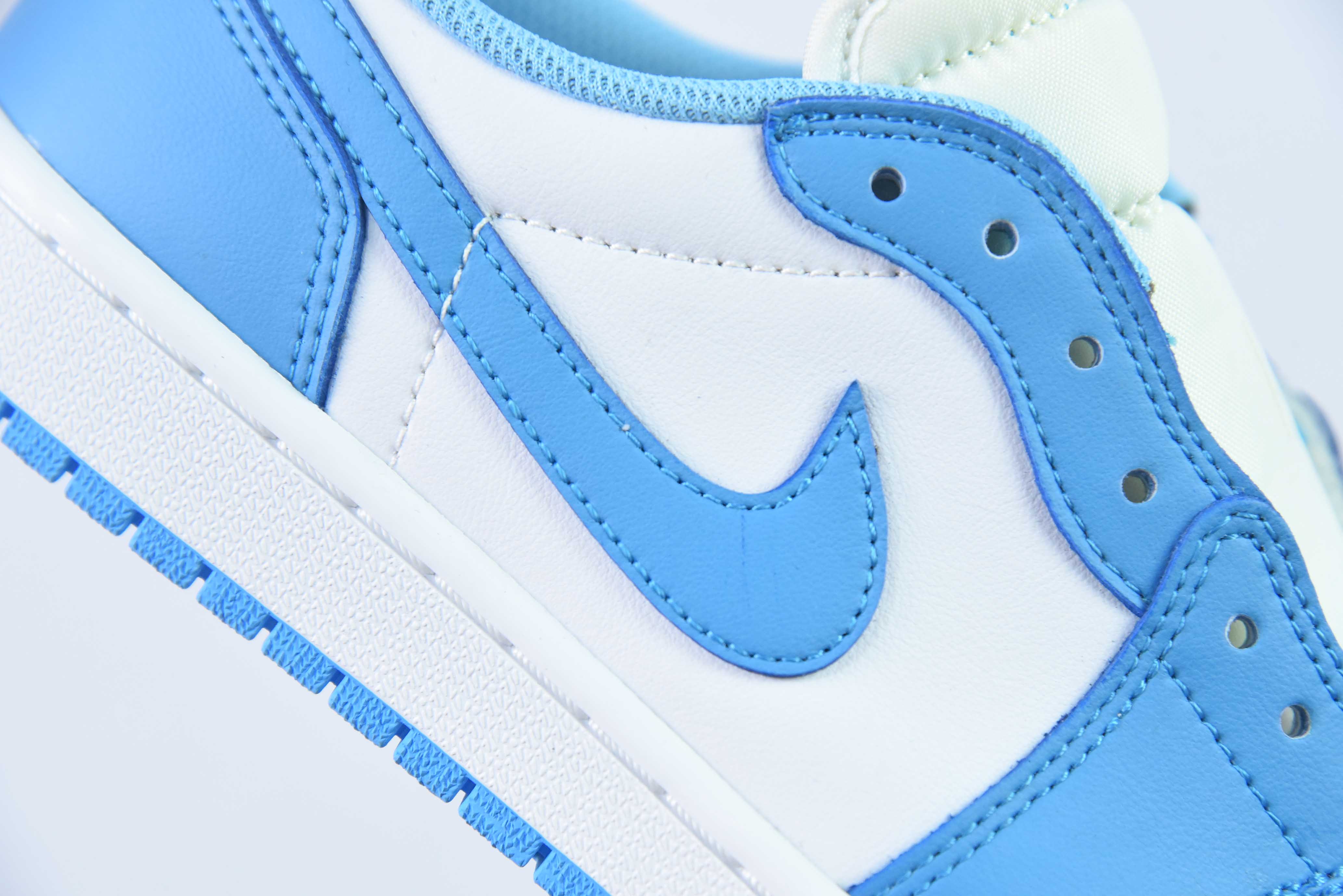 AIR JORDAN 1 LOW OG GOLF “UNC” CJ7891-401