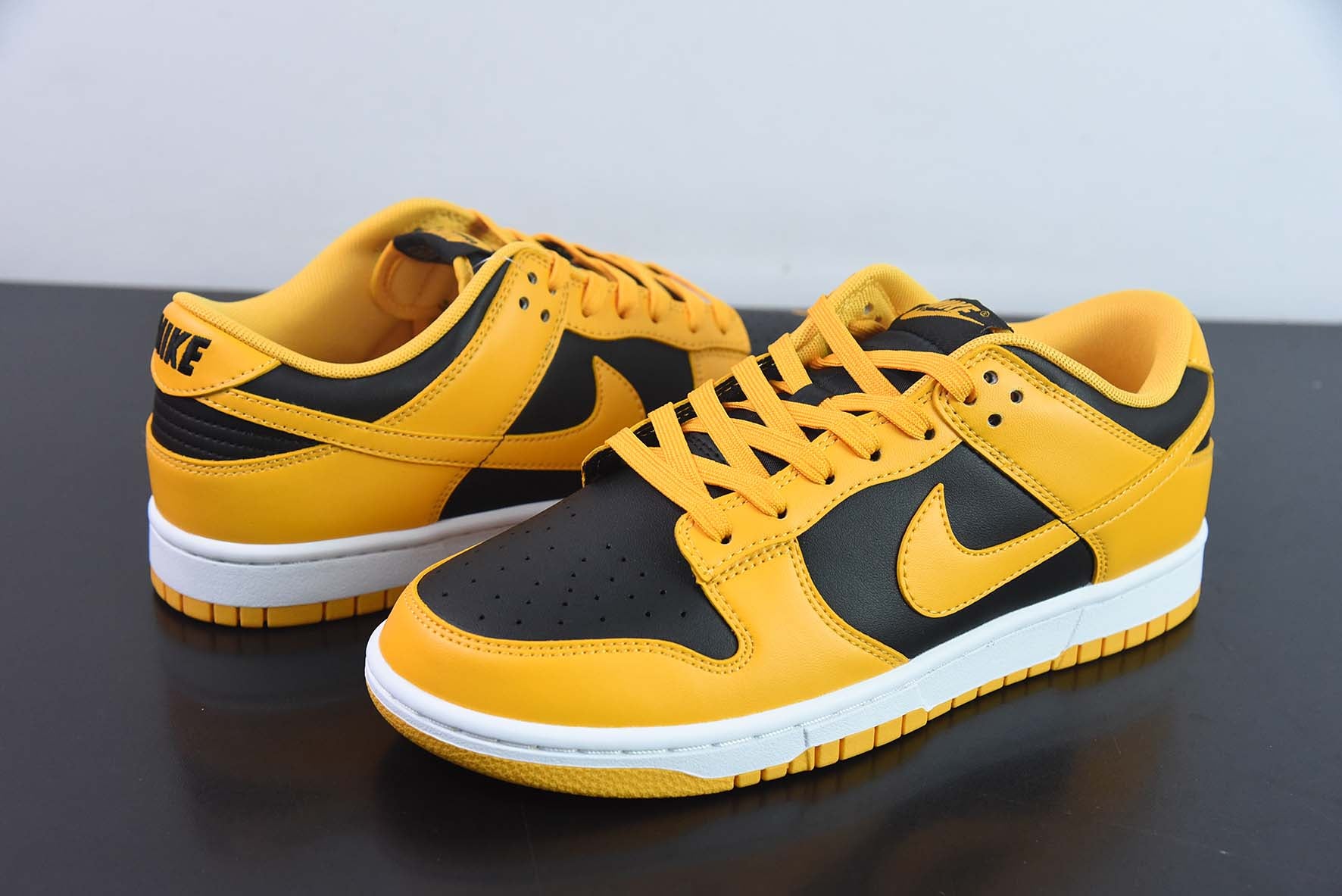 NIKE SB DUNK LOW "GOLDENROD"" - DD1319-004