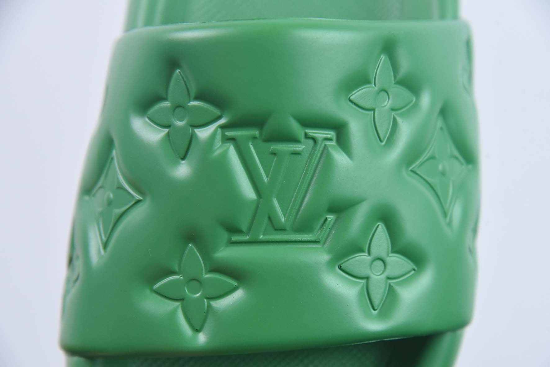 SLIDE LV WATERFRONT "MONOGRAM" GREEN  🇺🇸