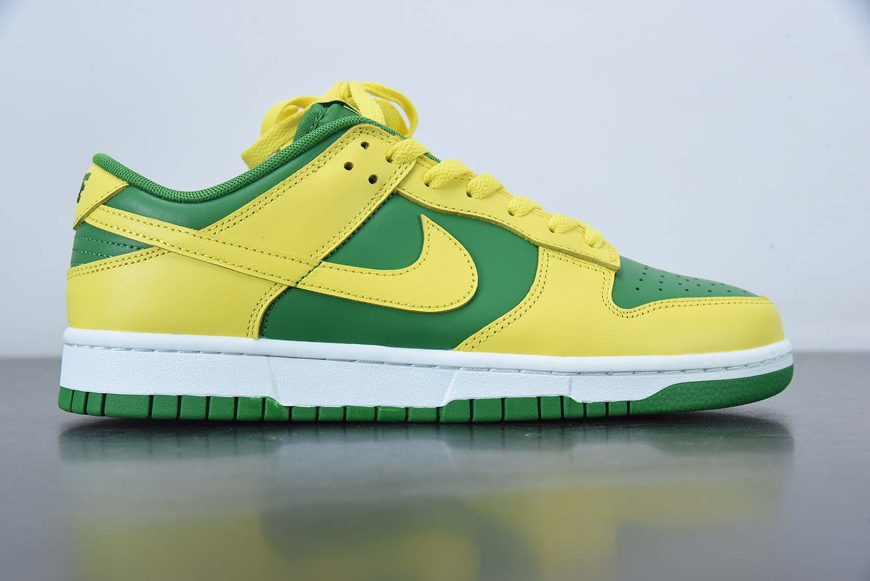 NIKE DUNK LOW "REVERSE BRAZIL" - DV0833-300