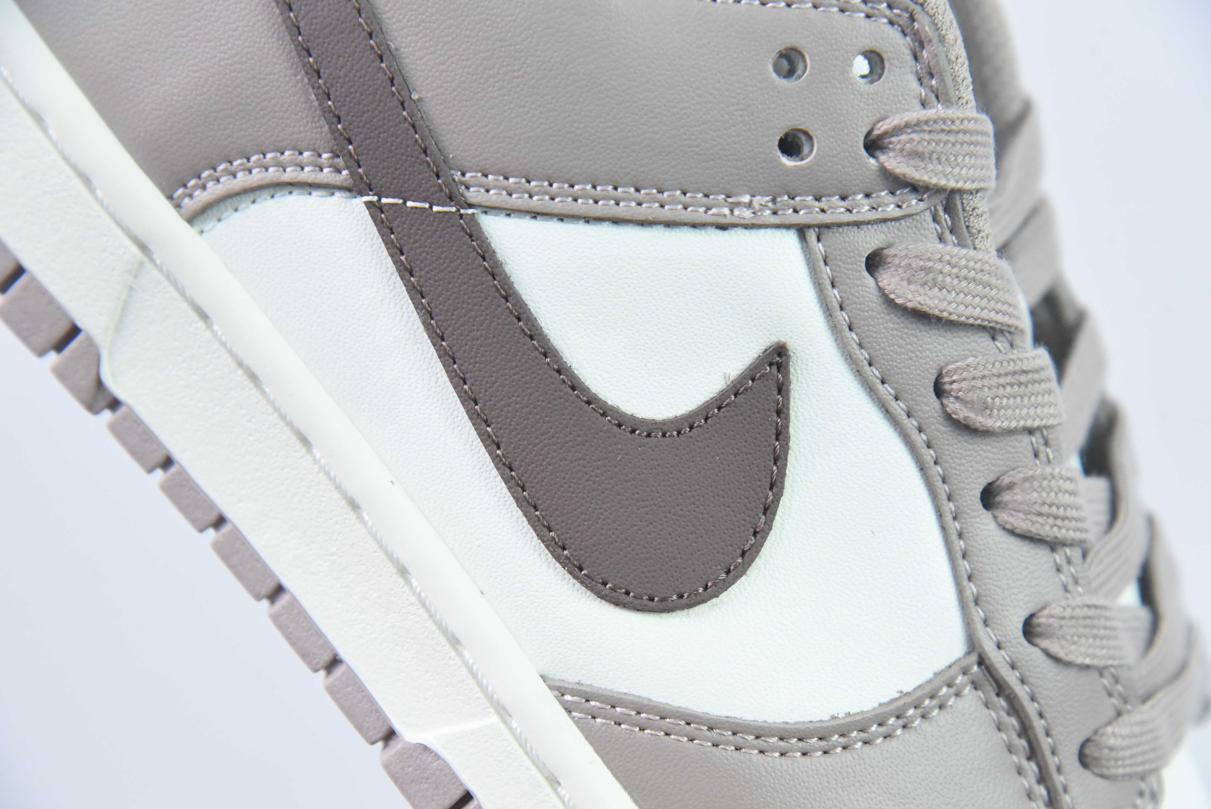 NIKE DUNK LOW "DIFFUSED TAUPE"