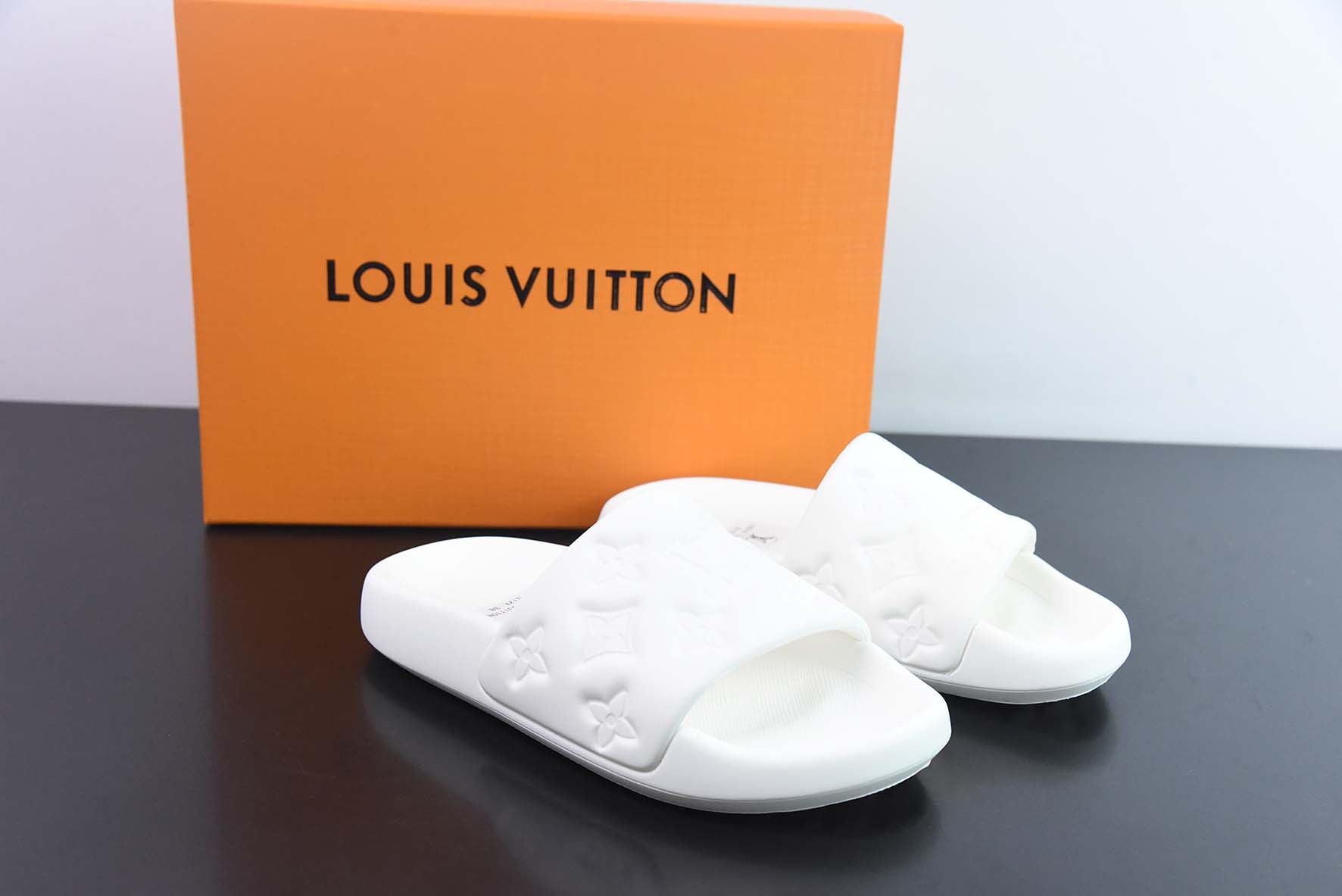 SLIDE LV WATERFRONT "MONOGRAM" WHITE