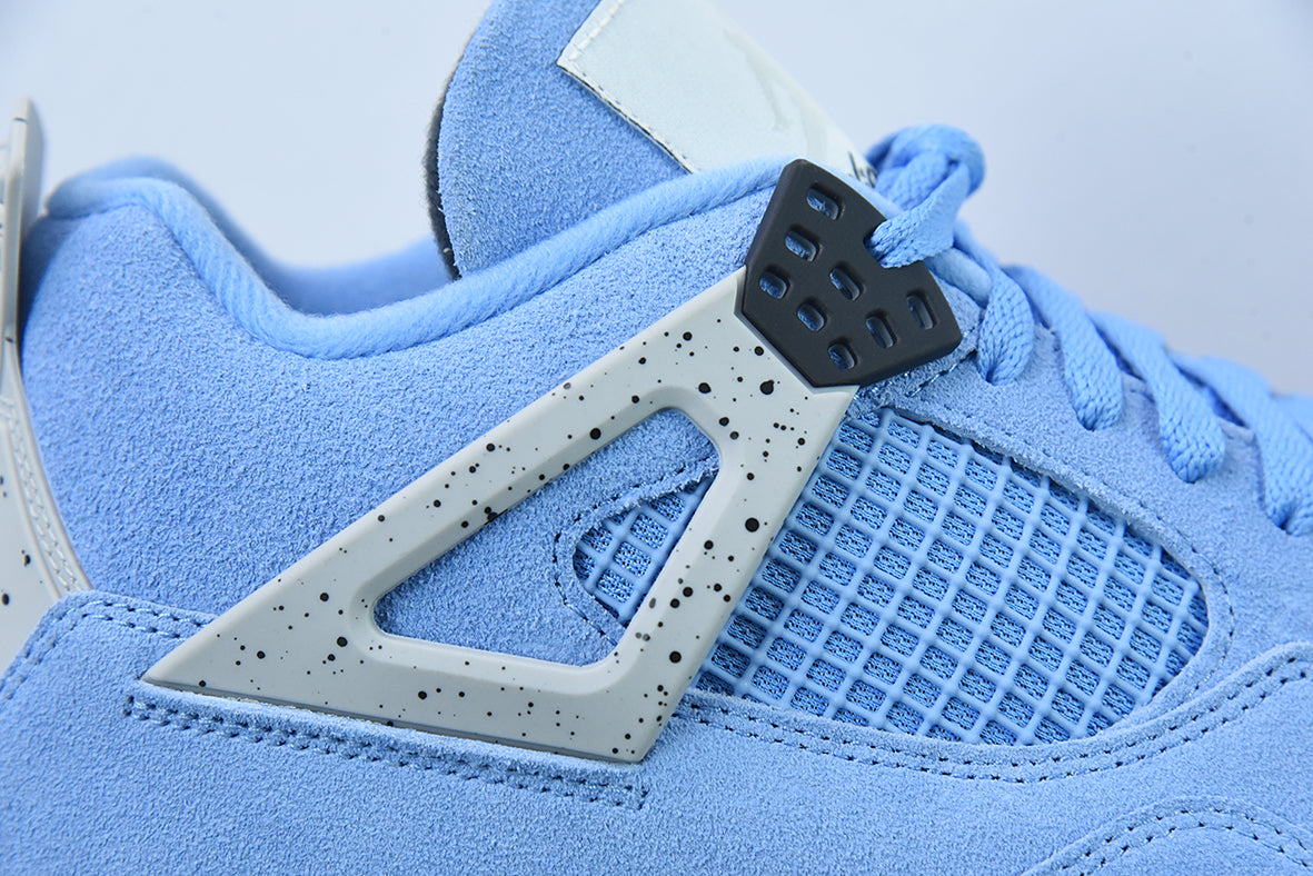 AIR JORDAN 4  "UNIVERSITY BLUE" - CT8527-400