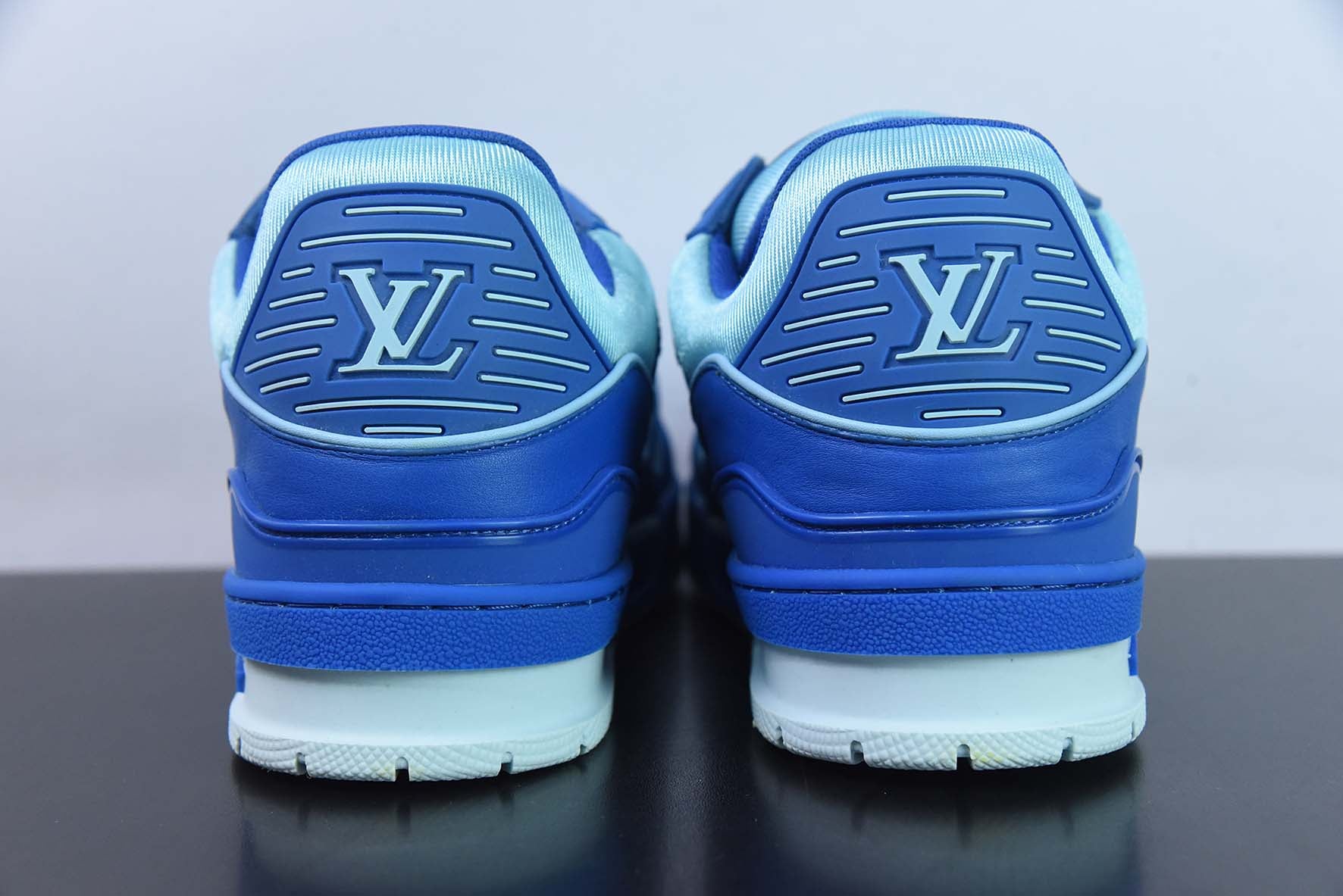 LV TRAINER V1 “BLUE"