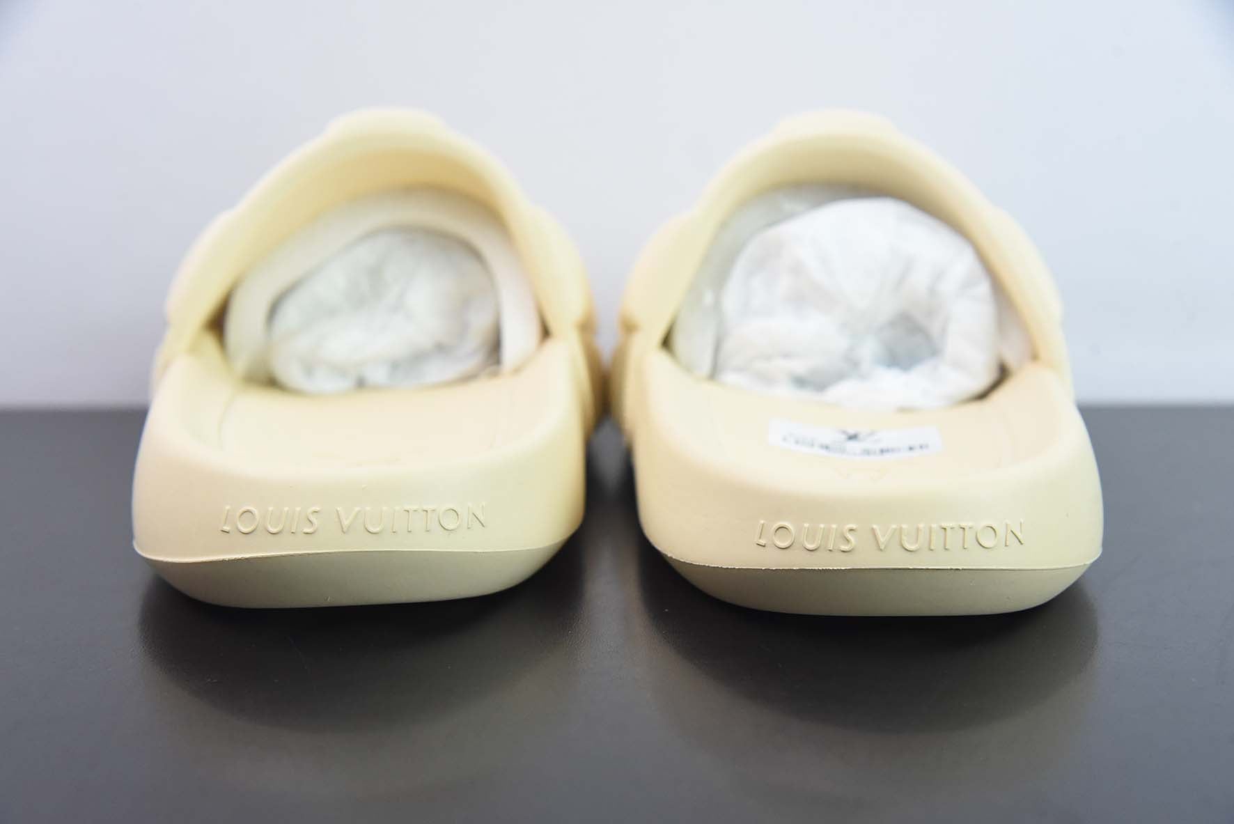 SLIDE LV XADREZ "MONOGRAM" OFF WHITE