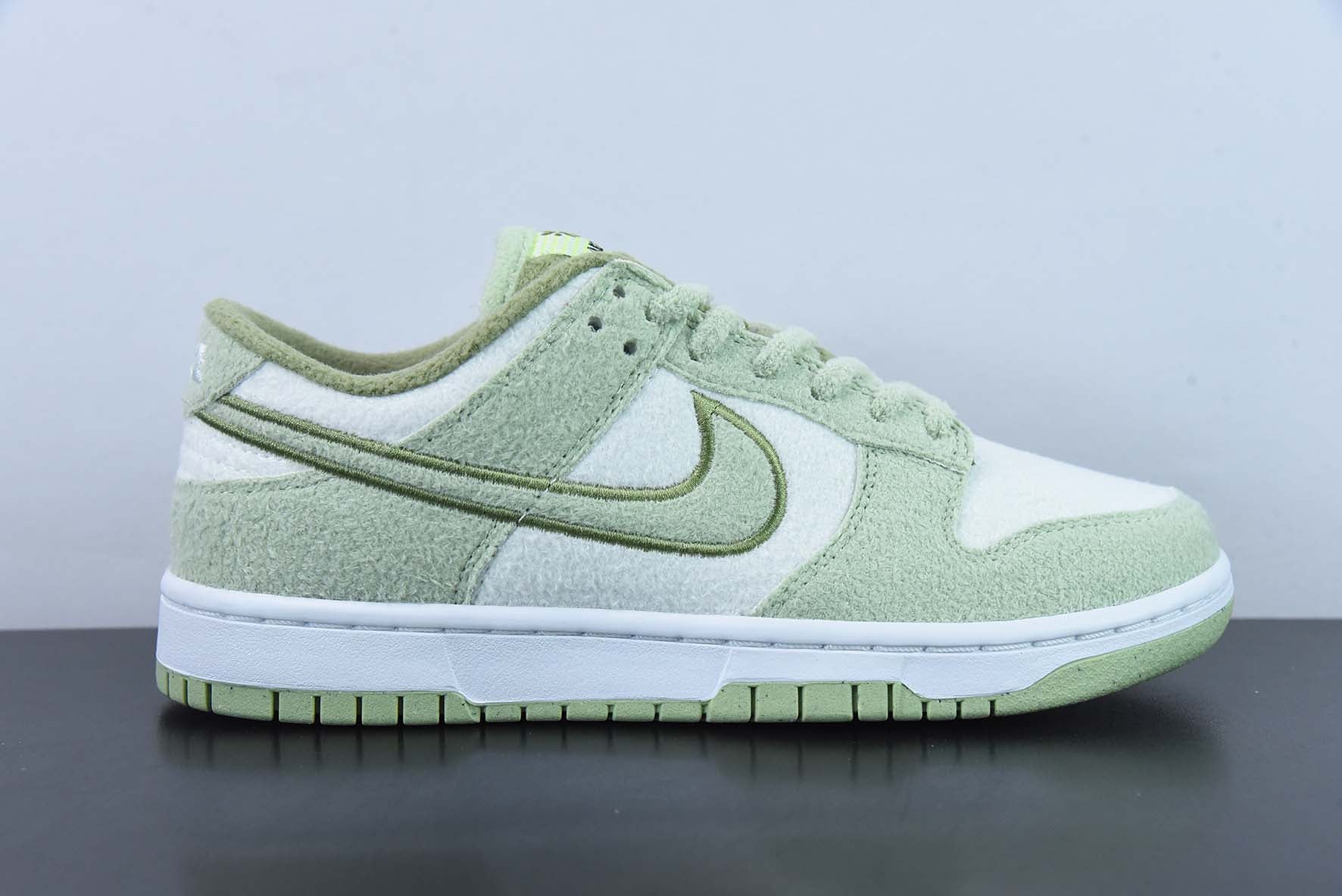 NIKE DUNK LOW "FLEECE"  - DQ7579-300