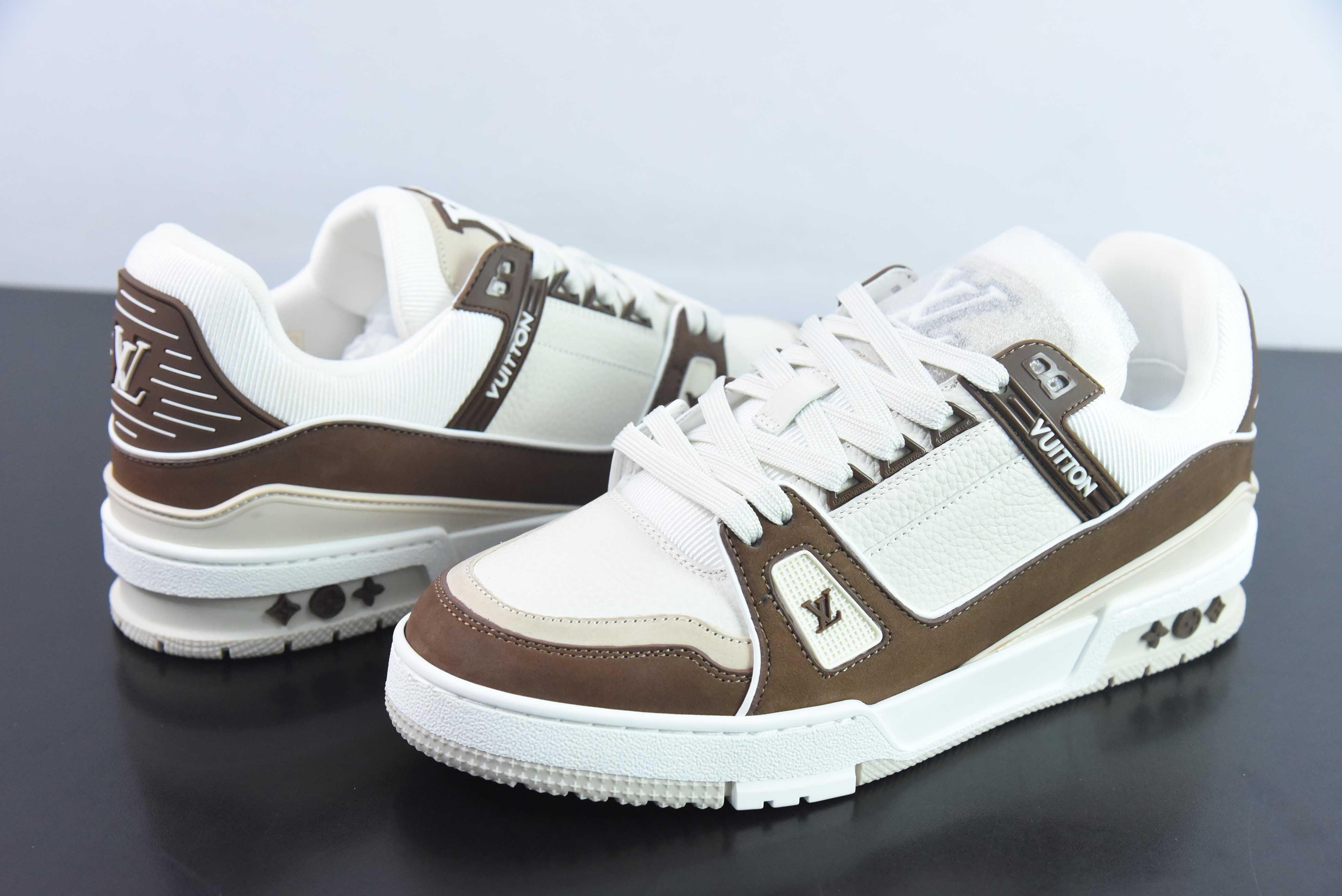 LV TRAINER "BROWN"