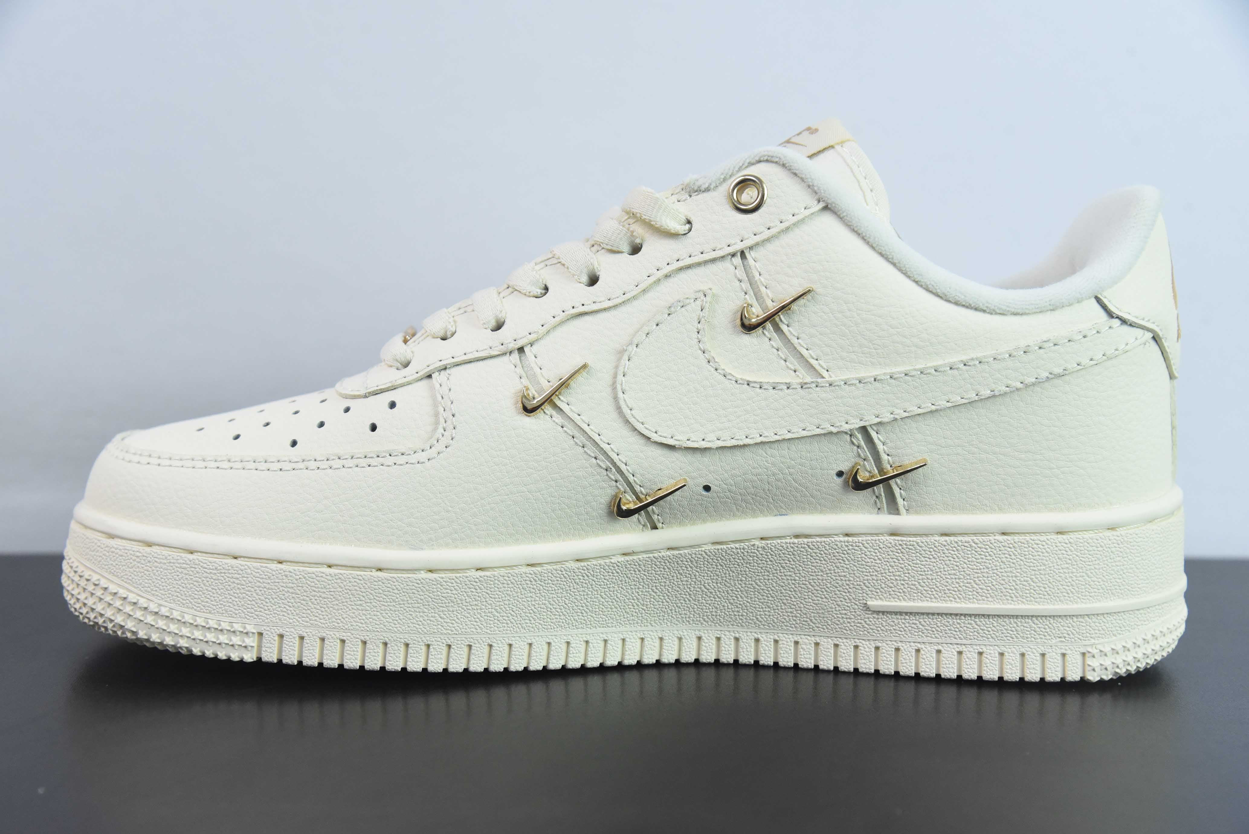 AIR FORCE 1 LOW '07  "TWO SWOOSH GOLD"