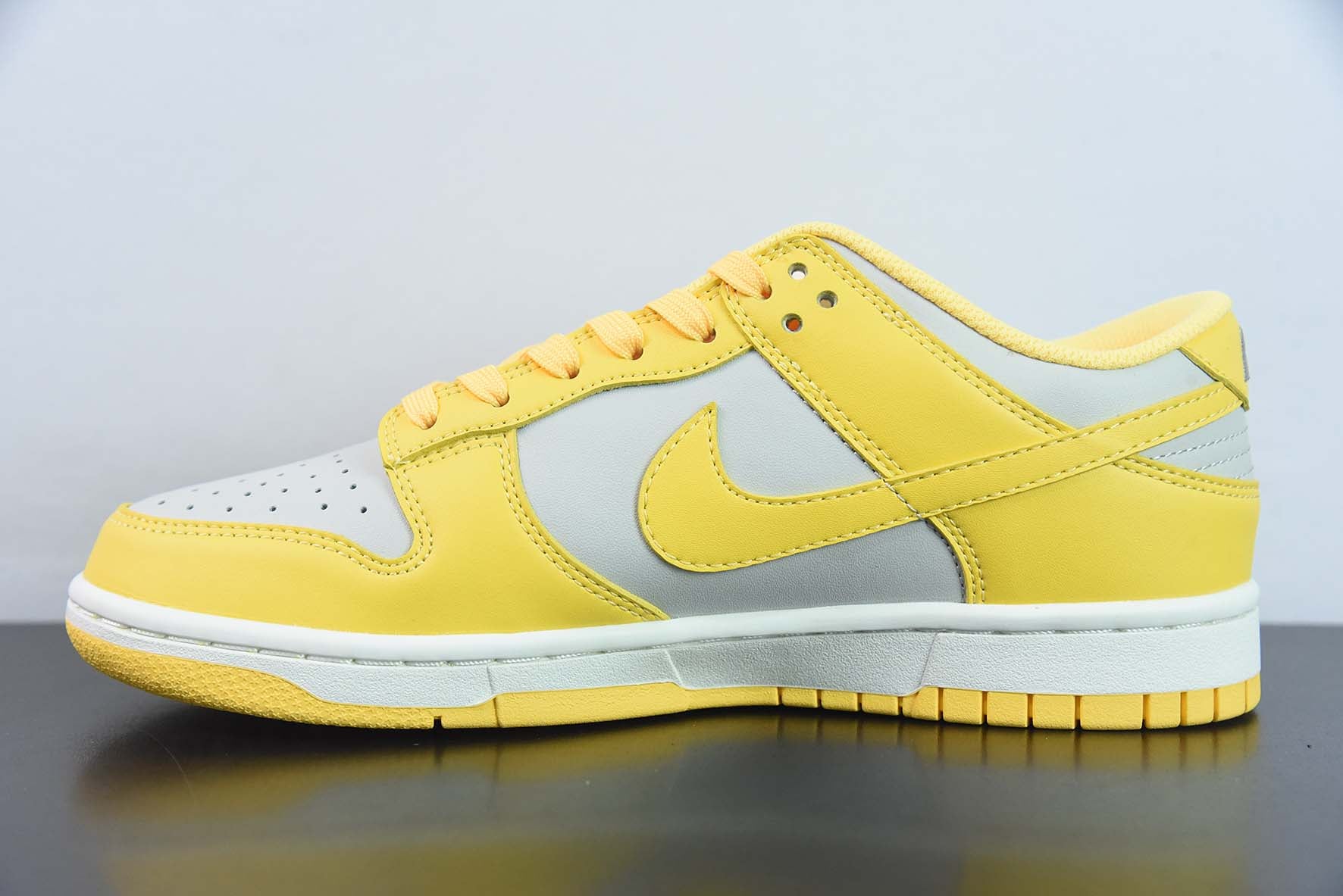 NIKE DUNK LOW RETRO "CITRON PULSE" - DD1503-002