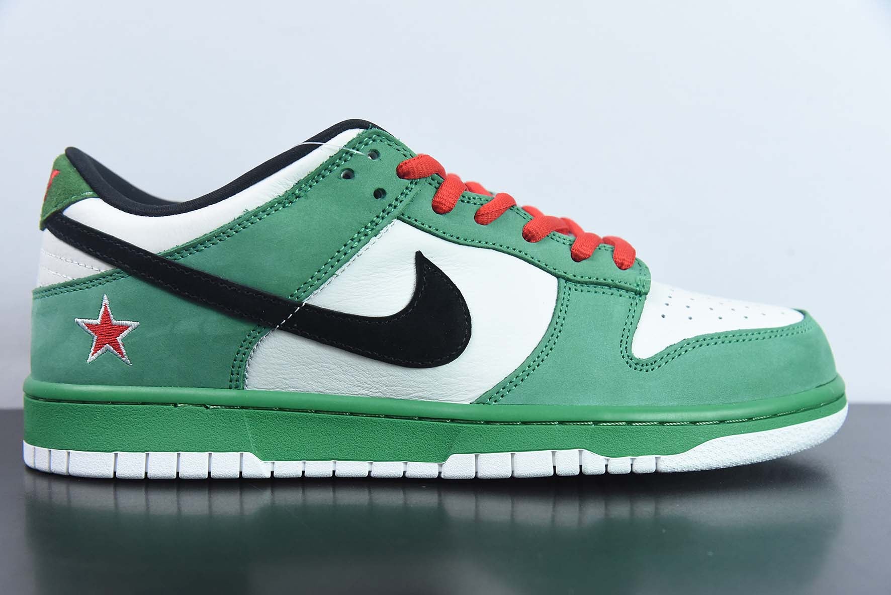 NIKE DUNK LOW PRO SE "HEINEKEN"