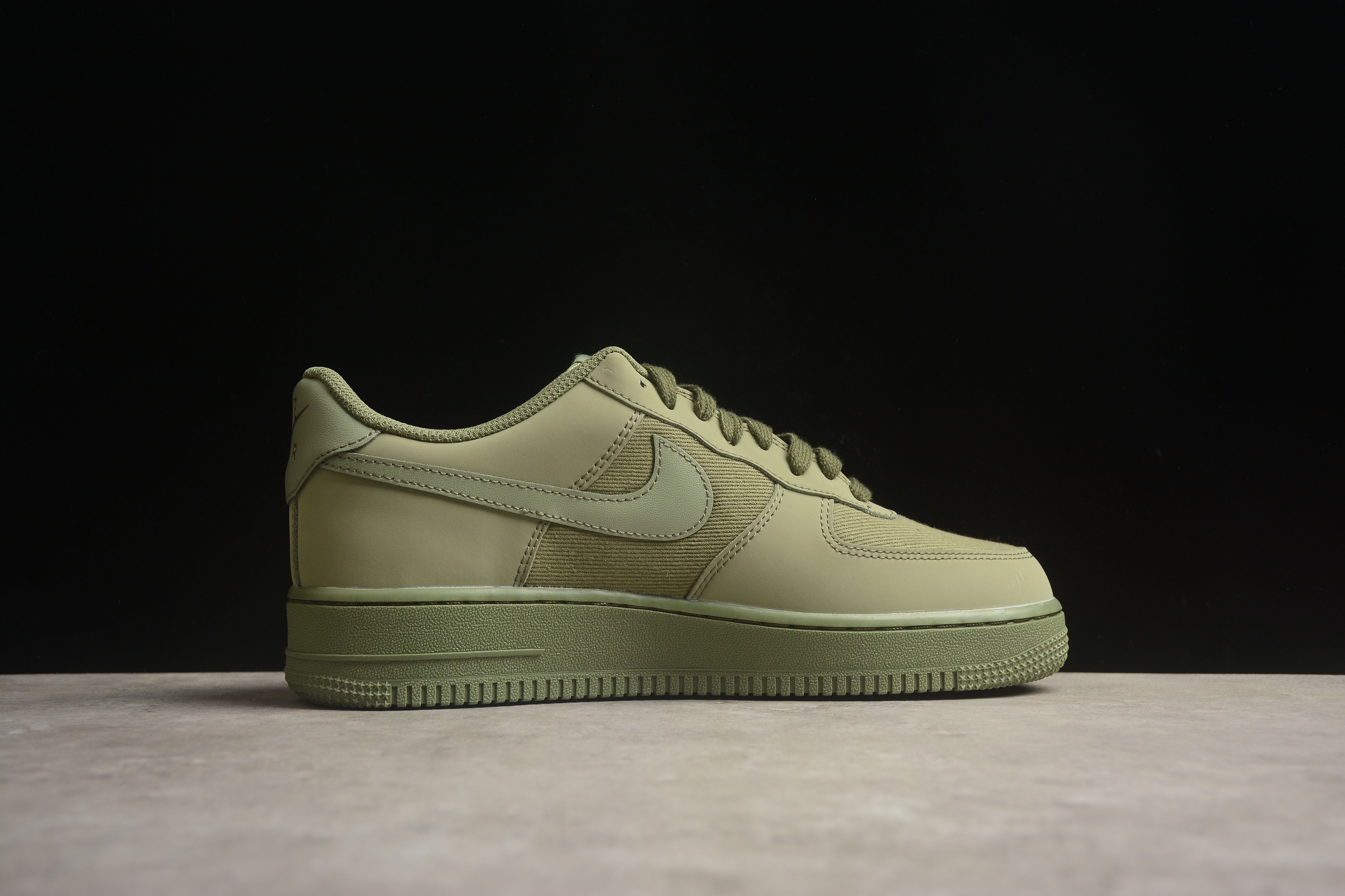 AIR FORCE 1 '07 LX 'Oil Green' FB8876-300 🇺🇸