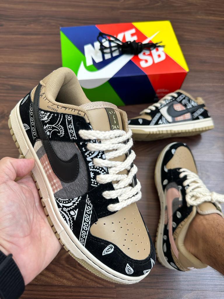 Nike Dunk Low x Travis "Cactus Jack" 🇧🇷