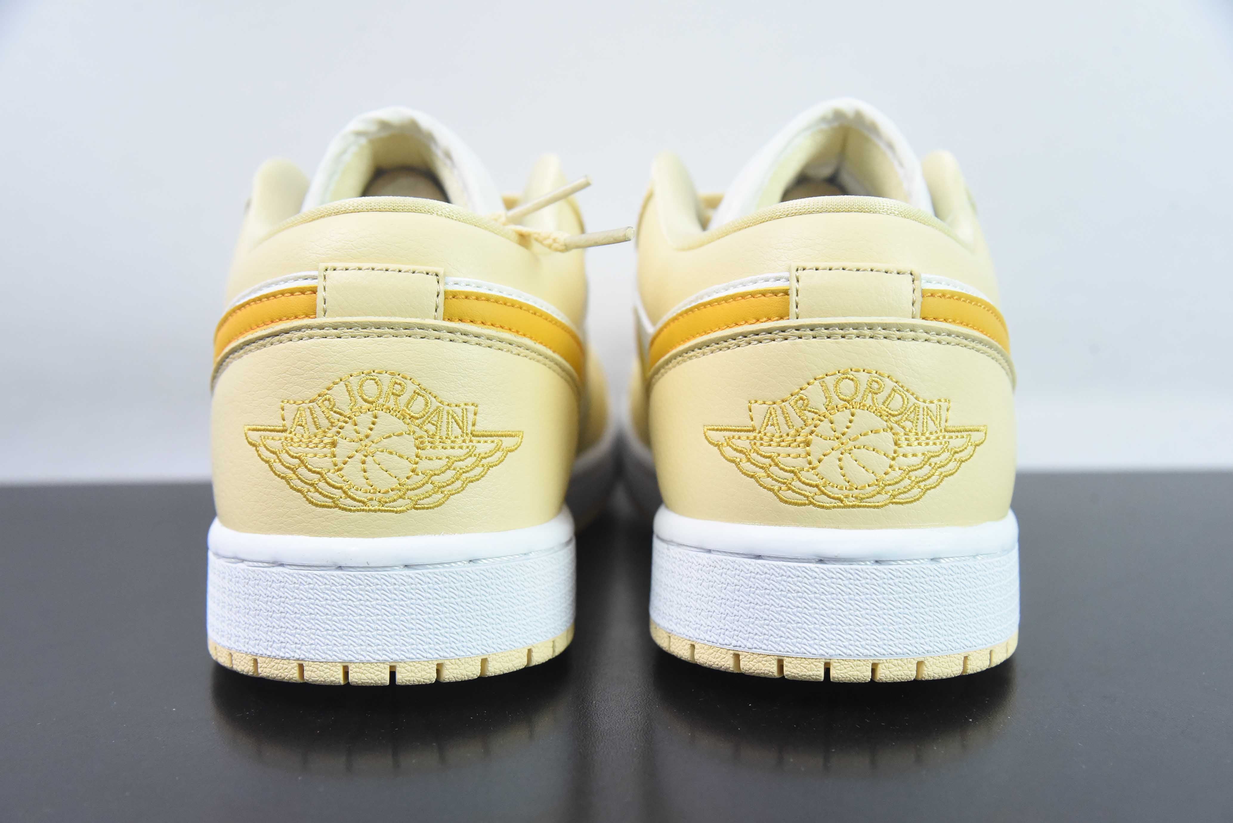 AIR JORDAN 1 LOW "TEAM GOLD"